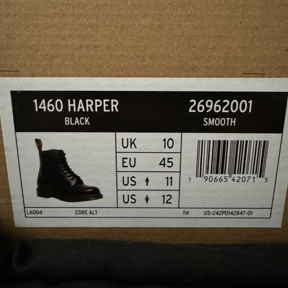 BRAND NEW Dr. Martens 1460 SMOOTH LEATHER LACE UP BOOTS main image 4